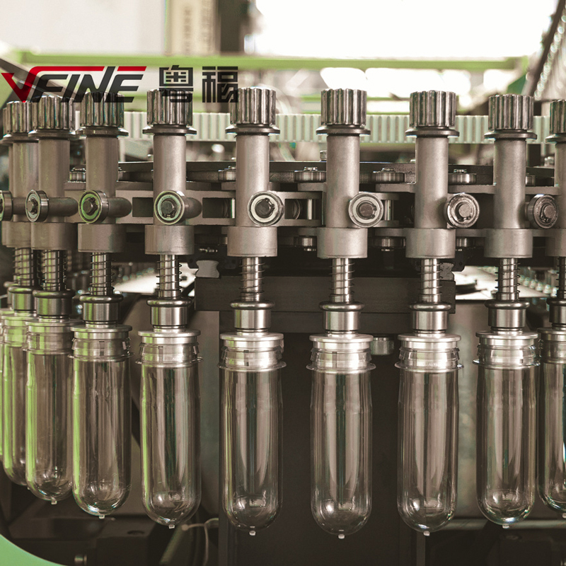 Высокоскоростная машина для выдувания бутылок YF-L2BLE 2-5L 2000-2300BPH